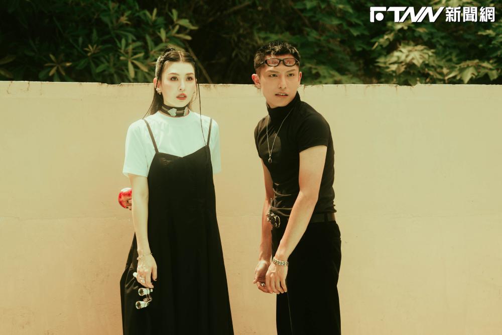 魏如昀化身特務美翻!「這男星」當場被電暈 羞喊:不敢直視